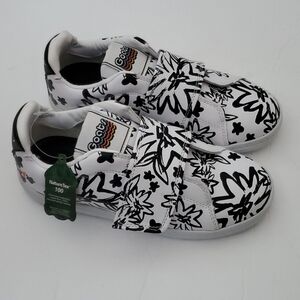 Goats Leather Upper Velcro Strap Sneaker sz 3